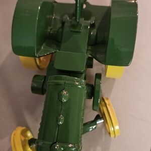 John Deere  Toy Replica 1923 Model. ERTL. Forty Year Anniversary Edition.